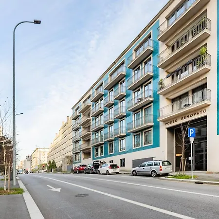 Avenue 104 @ Renovato, Bonfim * Porto