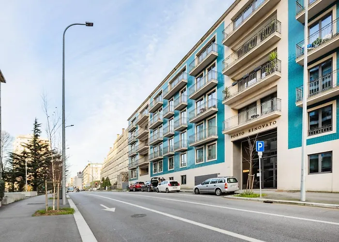 Avenue 104 @ Renovato, Bonfim Appartement Oporto