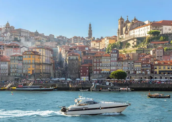 Avenue 104 @ Renovato, Bonfim * Porto